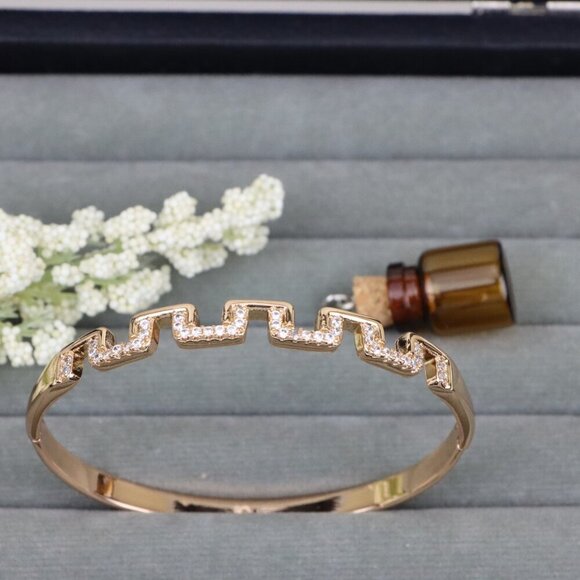 Geometric Rose Gold Bangle with Zig-Zag Diamond Design, XPBL0447 - Picture 9 of 11